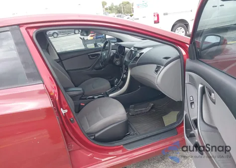 2016 Hyundai Elantra Se z USA, uszkodzony, nr VIN 5NPDH4AE1GH755960